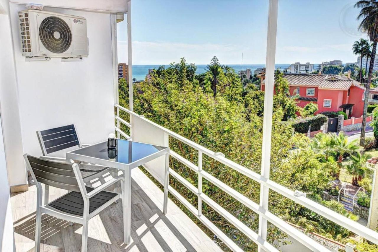 Stunning 1 Bed Apt Benalmadena Bagian luar foto
