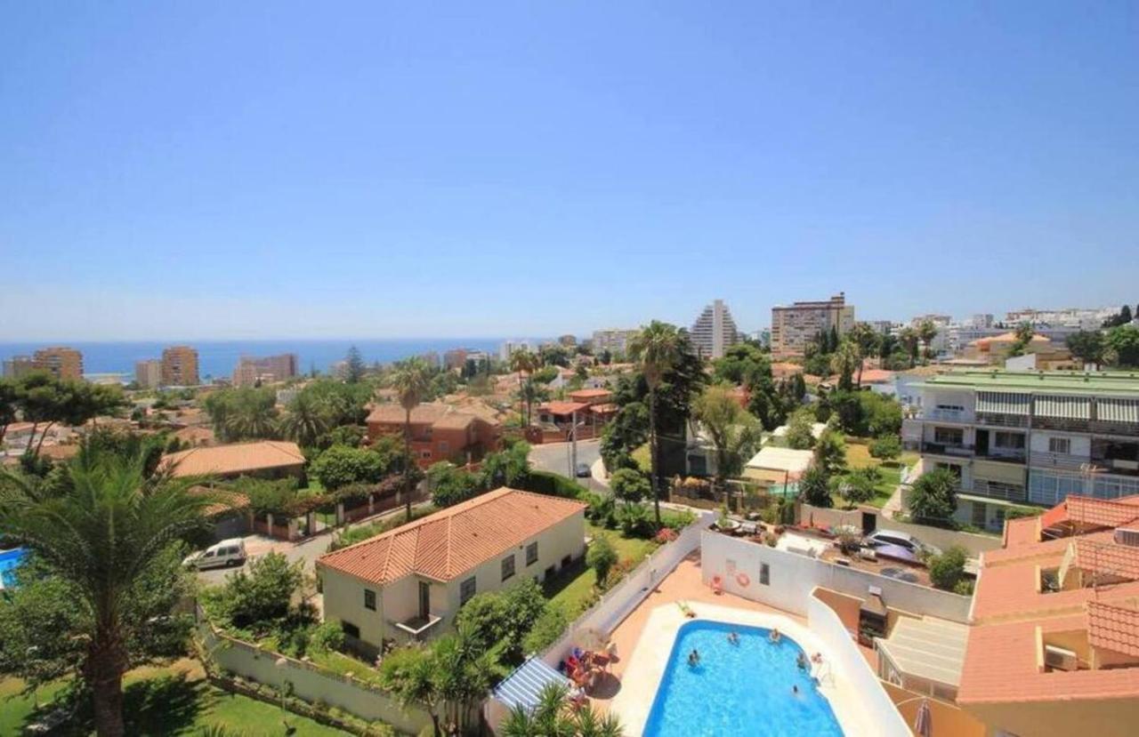 Stunning 1 Bed Apt Benalmadena Bagian luar foto